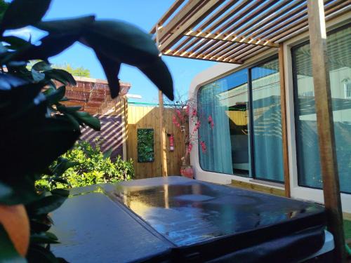 Beniajan Apartment | Casita acristalada con jacuzzi