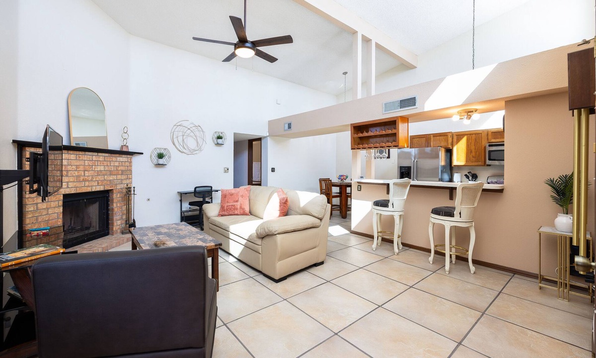 Biggs Field Condo | Casita Las Palmas