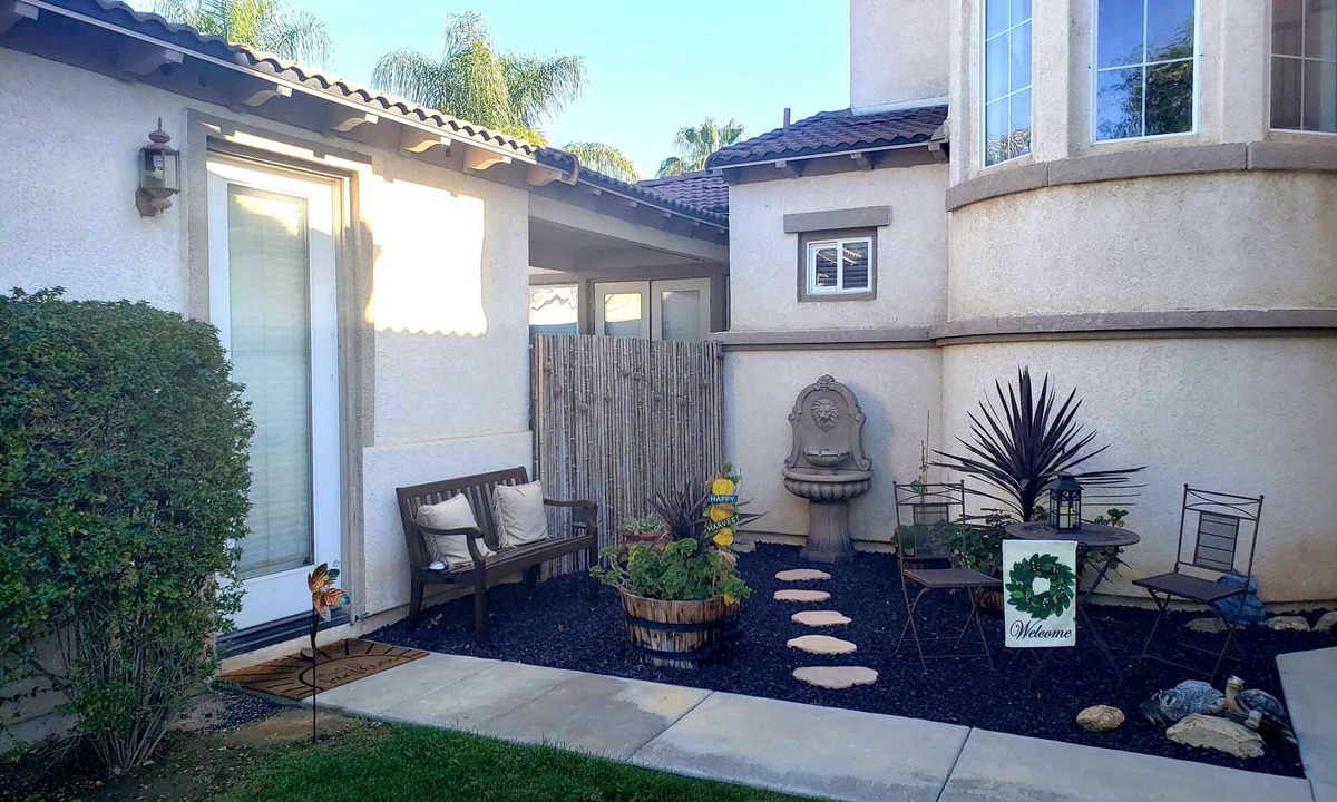 Sun City House | Casita MenifeenCozy and private 1 bedroom Casita, couple or solo traveler