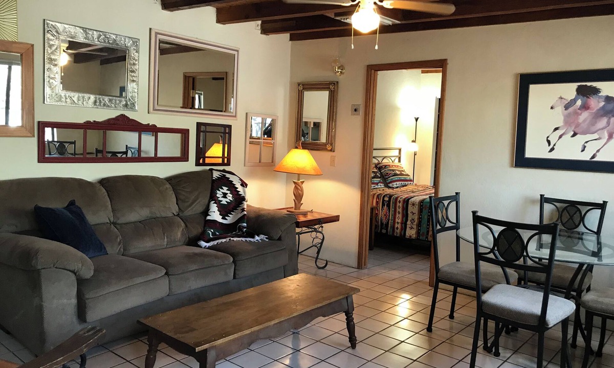 Tanque Verde Cabin | CASITA ON 10.5 ACRE GUEST RANCH! Sleeps 4! Pool! Full kitchen Private Yard, BBQ!