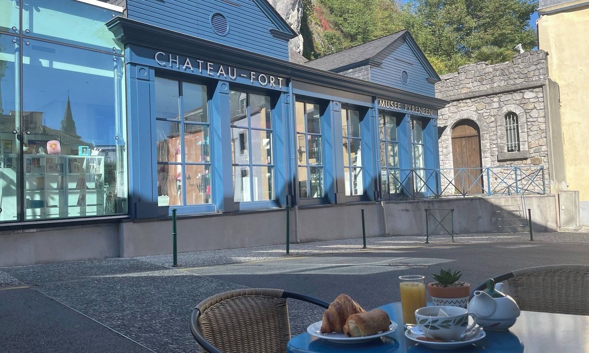 Lourdes Hotel | Castel de Mirambel