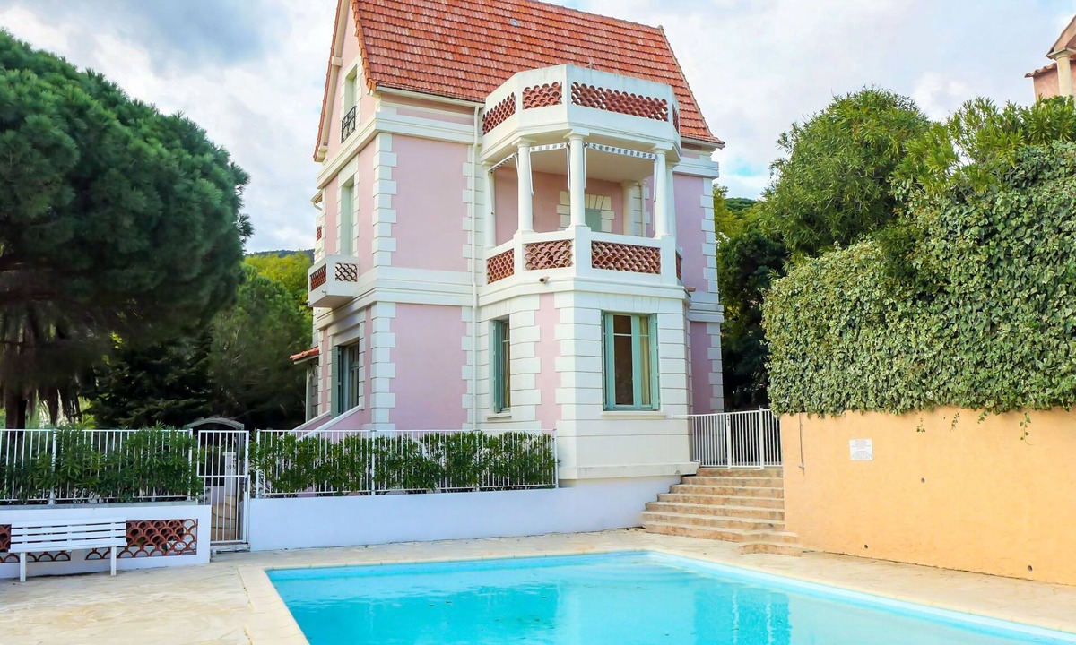 Cavalaire-sur-Mer Apartment | Castel Haussmann by Interhome