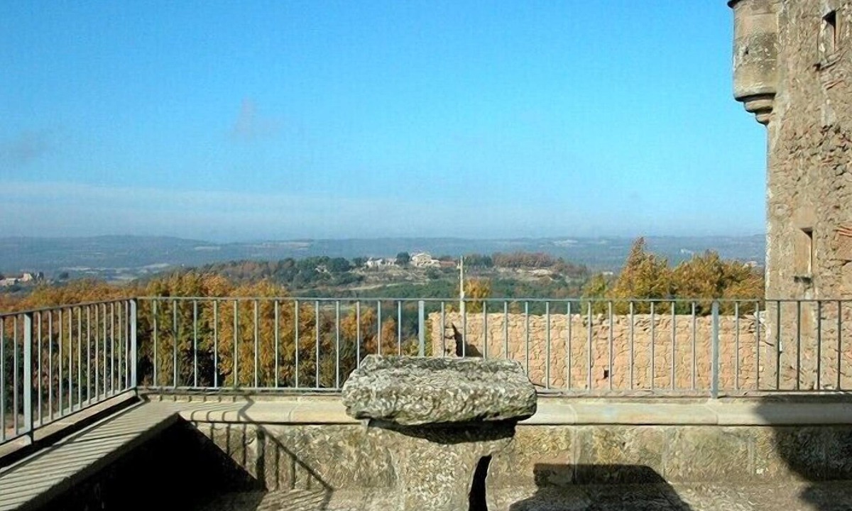 Ardevol House | CASTELL TRISOR - beautiful holiday 'castle' with fantastic pool area