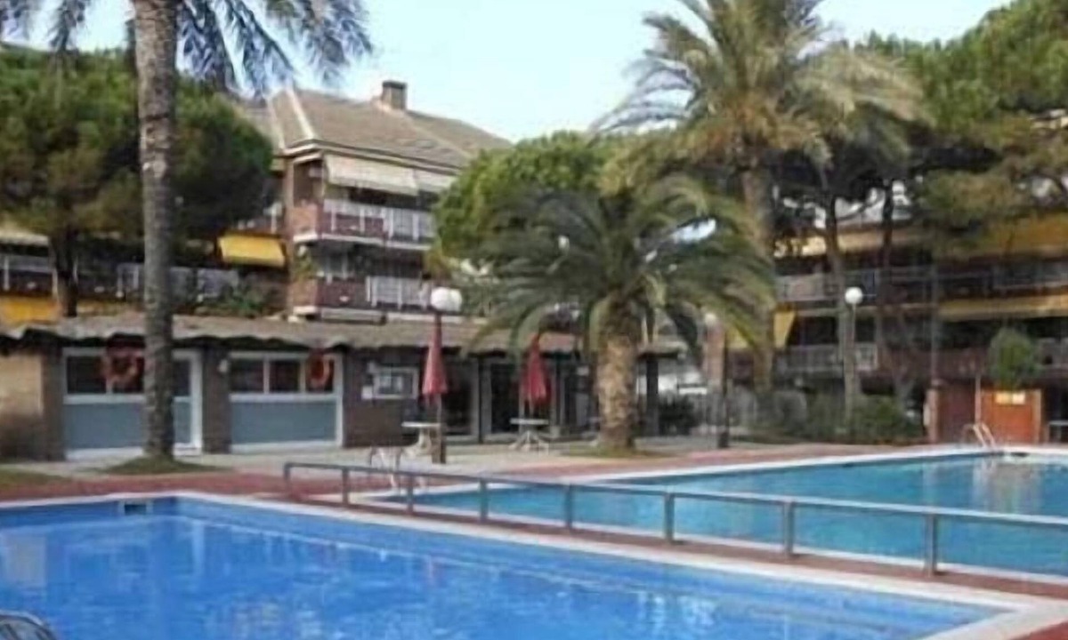 Gava Apartment | Castelldefels Duplex 8 PAX Beach tennis pool