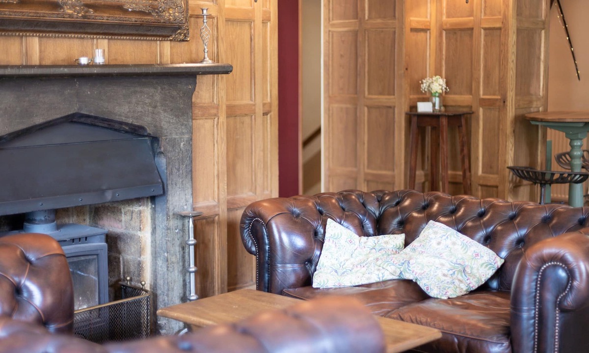 Sibford Gower Hotel | Castle at Edgehill