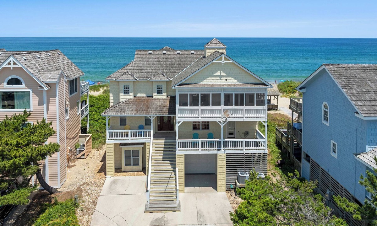 Nags Head House | Castle In The Sand: Oceanfront, Private Pool, Spa
