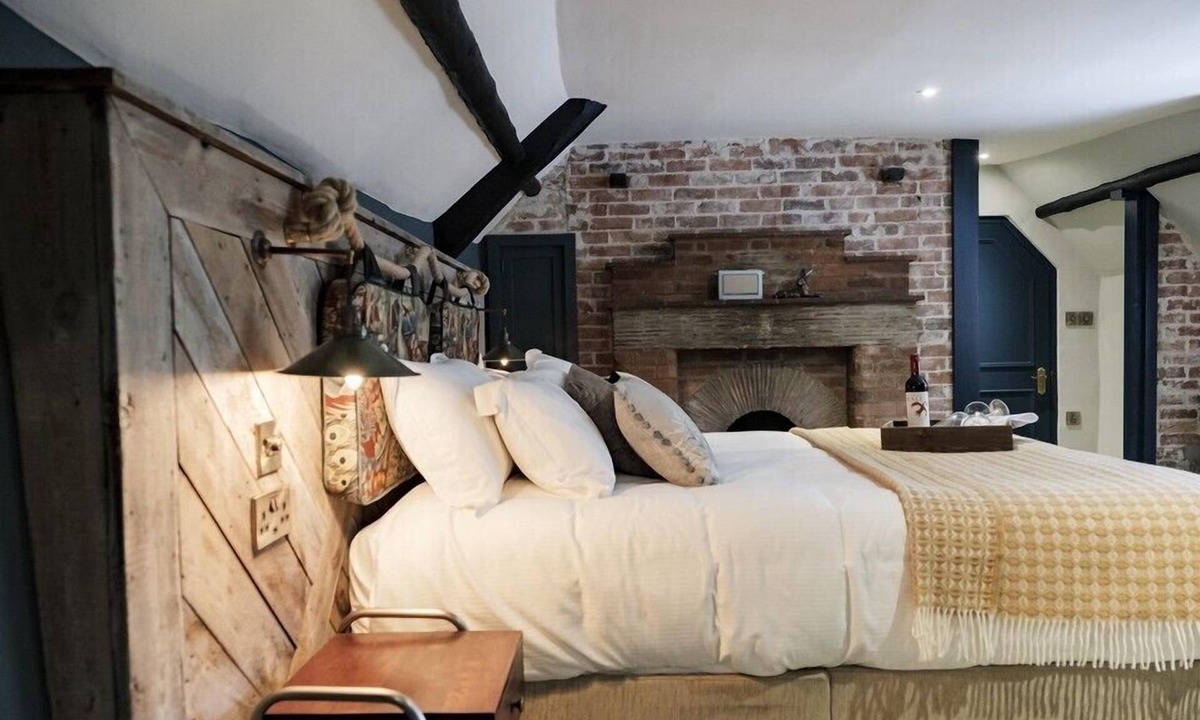 West Lulworth Hotel | Castle Inn