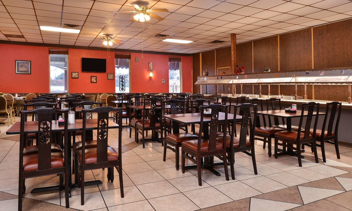 Anadarko Hotel | Castle Inn & Suites Anadarko