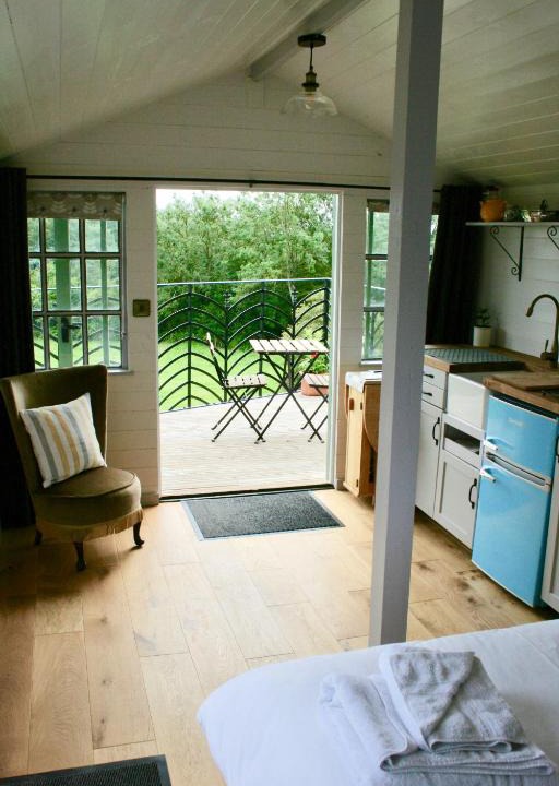 Sheriff Hutton Cabin | Castle Lodge