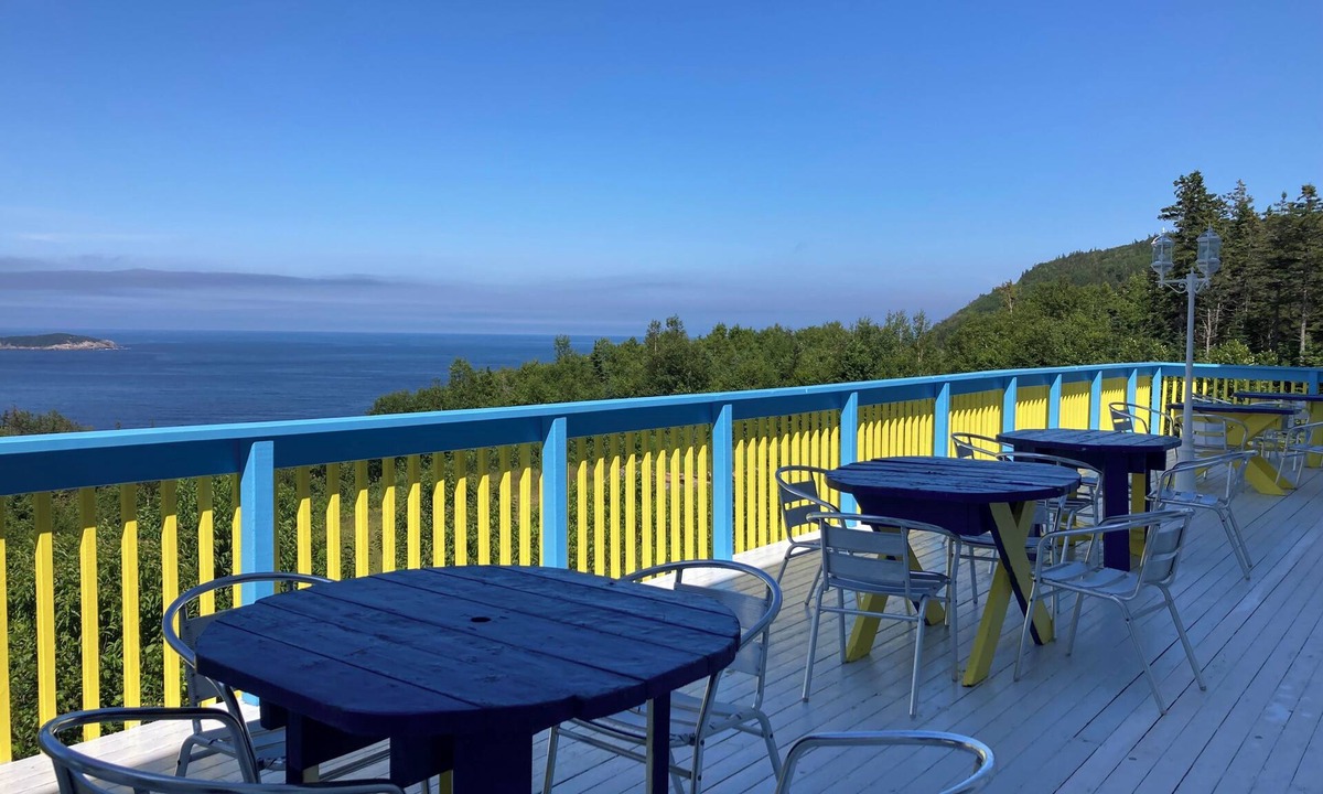 Ingonish Beach Hotel | Castle Rock Country Inn