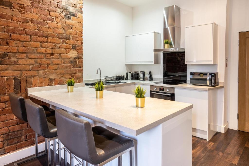 Liverpool City Centre Apartment | Castle Street Aparthotel by UStay