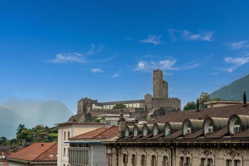 Bellinzona Apartment | Castle View - Happy Rentals