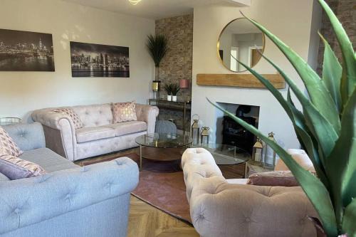 Dalkeith House | Castle View House