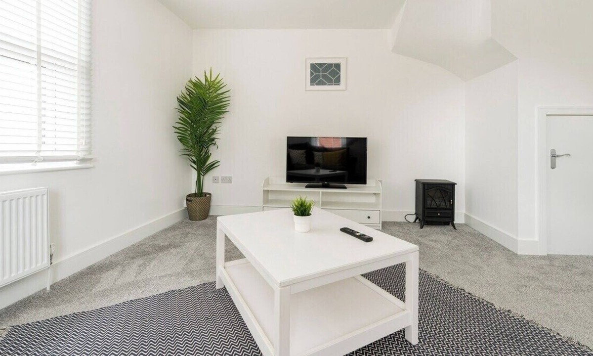 Rochester East Ward Condo | Castle view Rochester