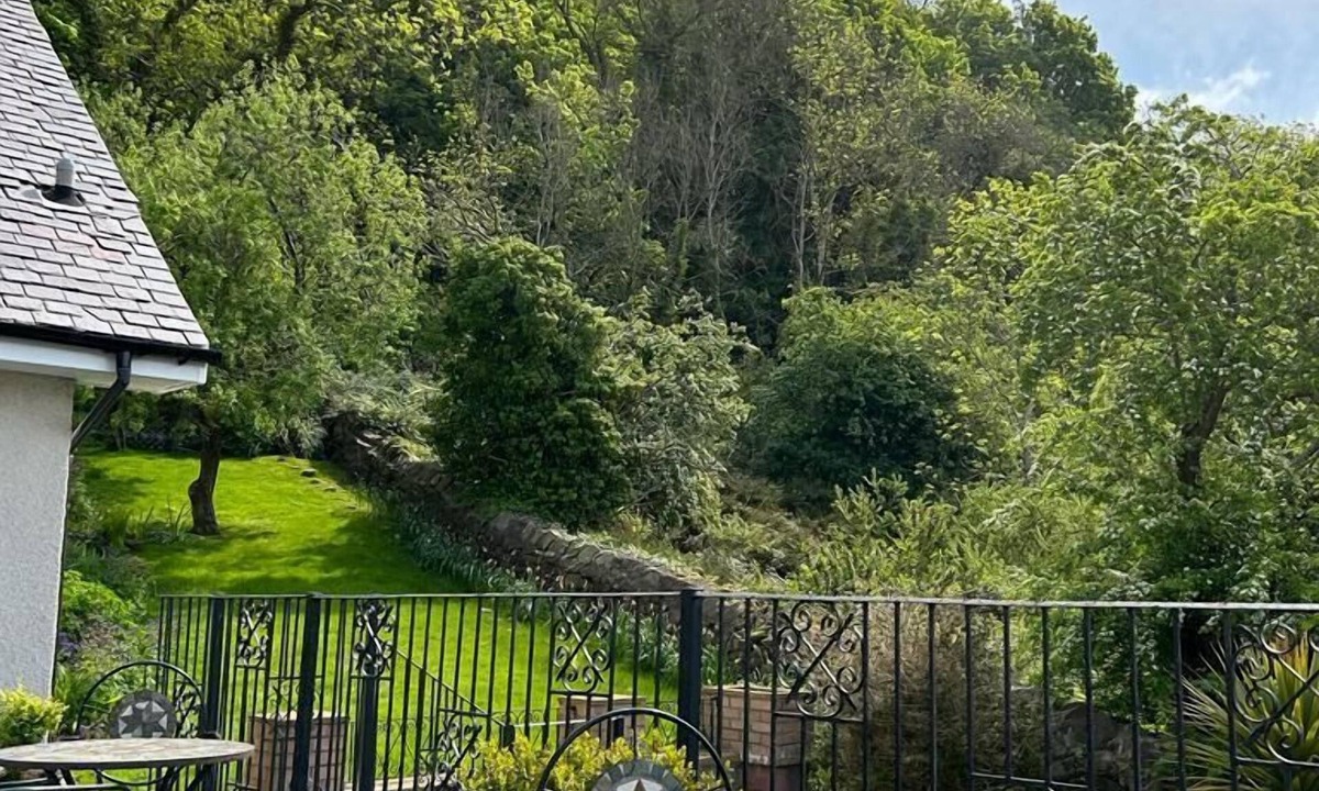 Auchengray House | Castlecroft