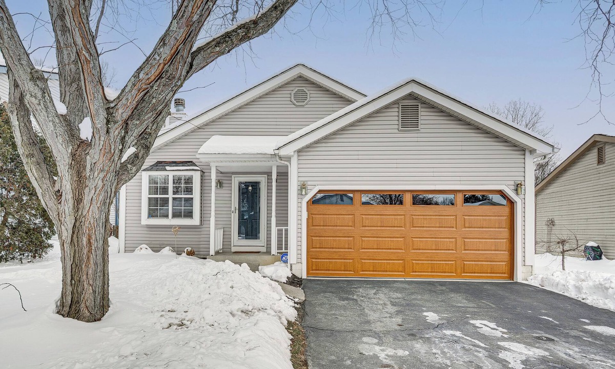 Hilliard House | Castlerea Casa Columbus Home w/Deck & Yard