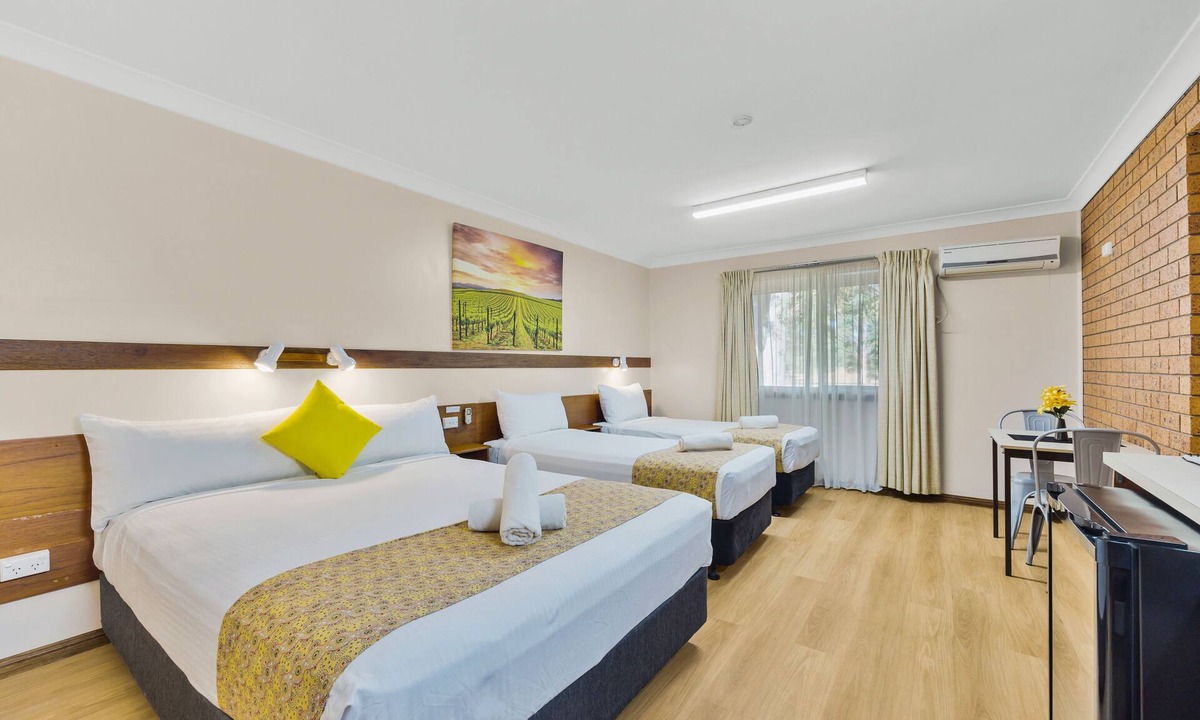 Gilgandra Hotel | Castlereagh Motor Inn