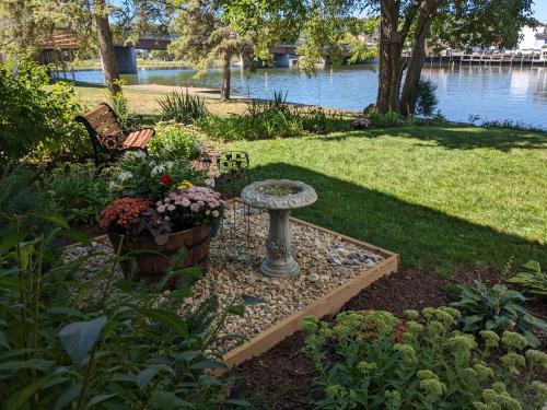 Algonquin Hotel | Casual Living Extended Stay Hotels