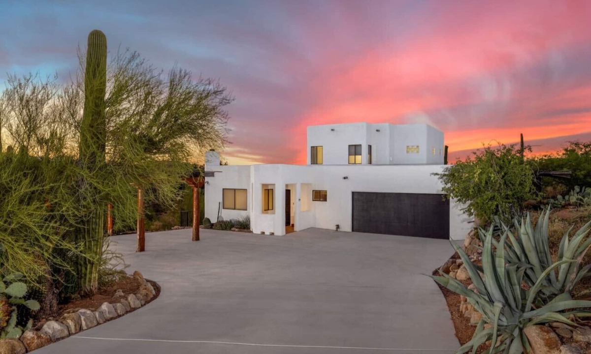 Catalina Foothills Estates House | Cat Foothills+Mountain Views/Garage/3 BR 2 BA