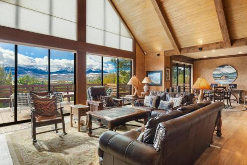 Pleasant Valley House | Catamount Lodge