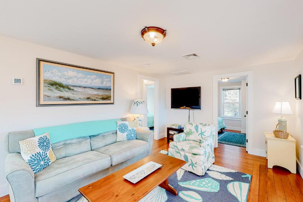 Cataumet House | Cataumet Cottage