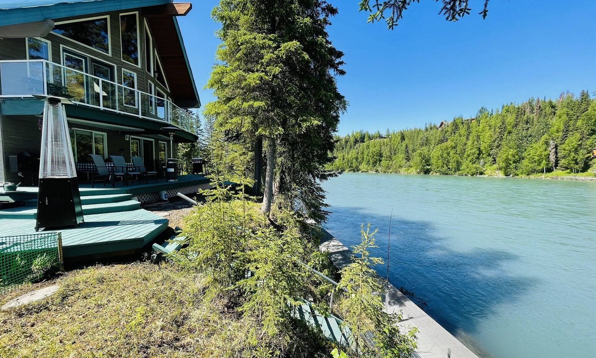 Funny River Ski Chalet | Catch'em AK - Kenai Lodge