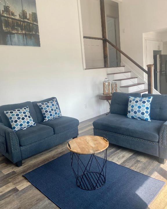 Freeport's Nautical Mile Villa | Catch n Relax Villa blue Inn