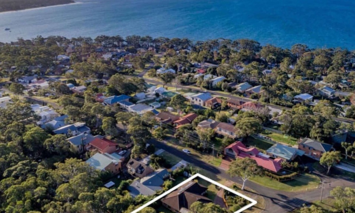 Vincentia House | Catch The Breeze - Vincentia - PET FRIENDLY