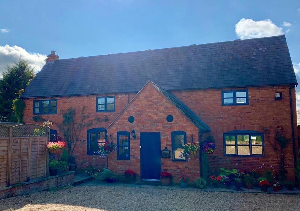 Daventry House | Catesby Barn Farm B&B