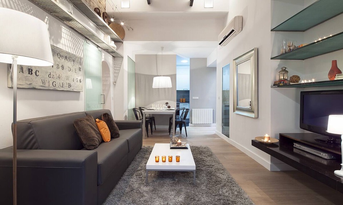Gothic Quarter Apartment | Cathedral Apartment - One Bedroom Apartment, Sleeps 2