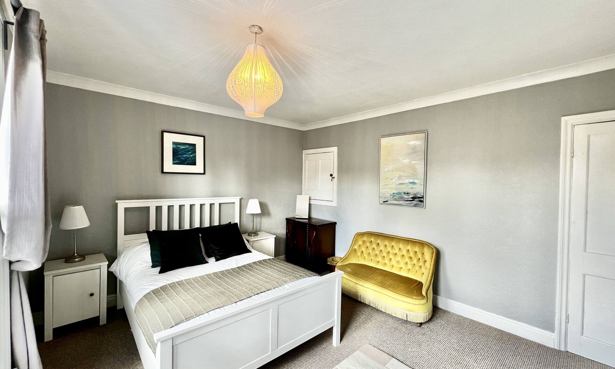 Lincoln House | Cathedral Quarter - sleeps 8