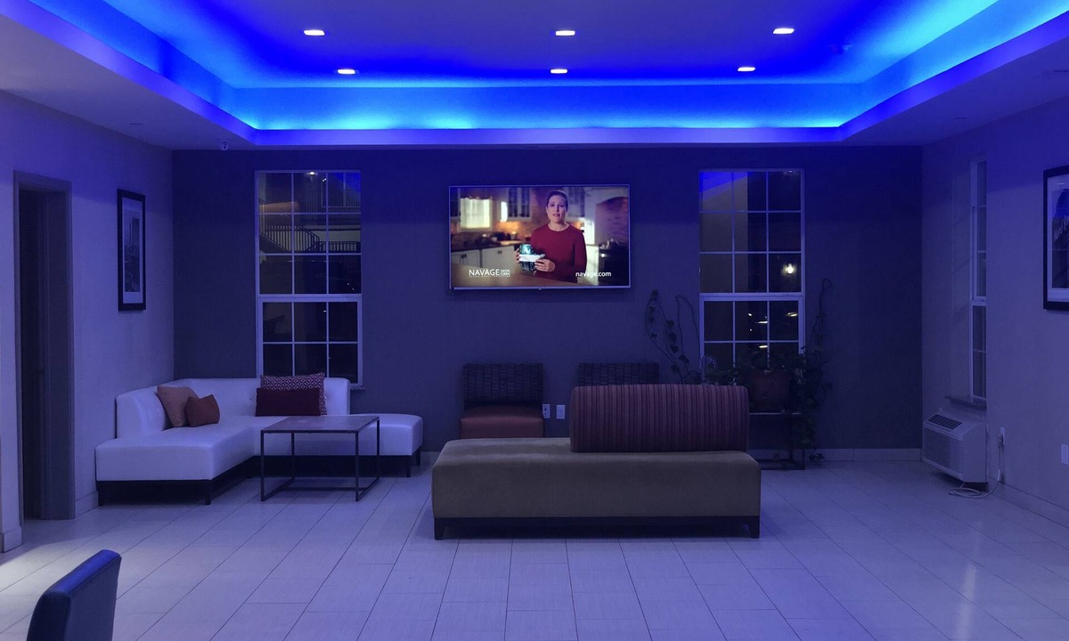 Tulsa Hotel | Catoosa Inn & Suites