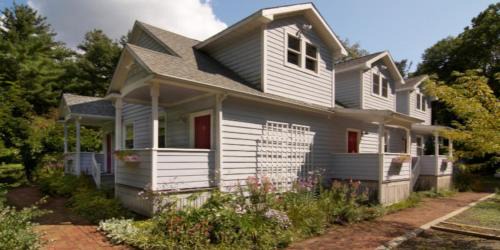 Mount Tremper Hotel | Catskill Rose Lodging & Dining