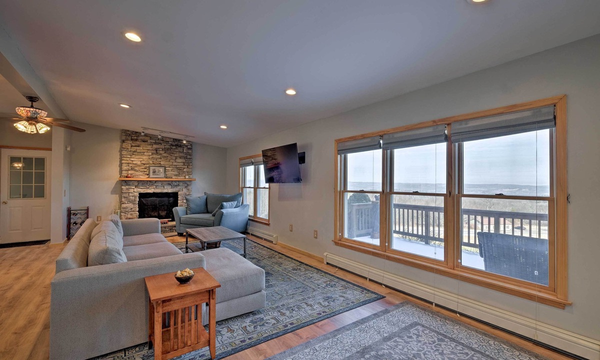 Cornwallville House | Catskills Mtn Retreat w/Panoramic View & Fire Pit