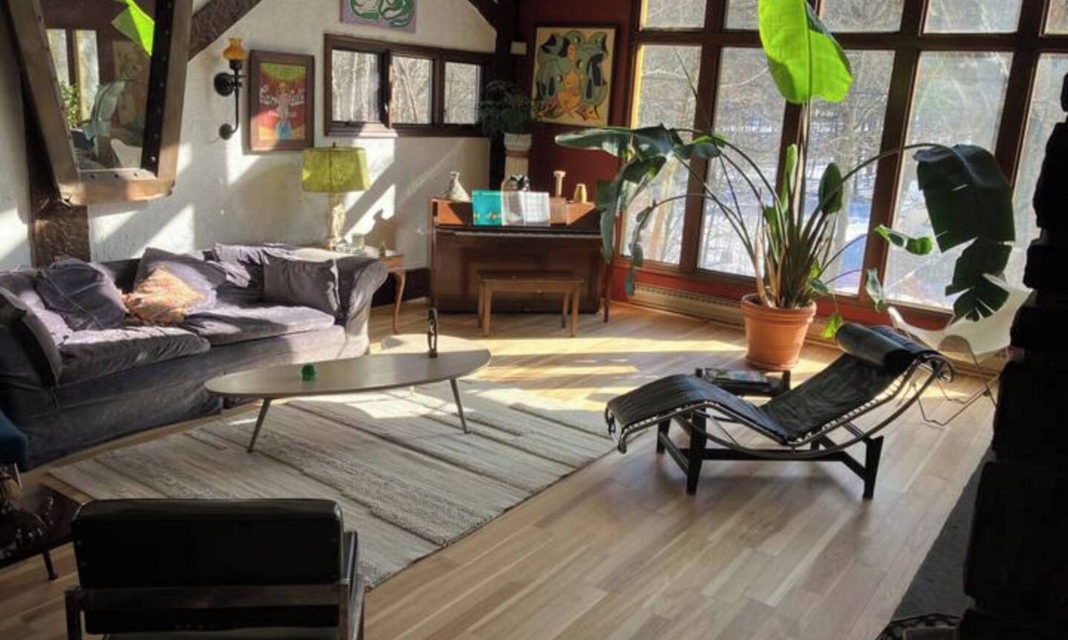 Fleischmanns Ski Chalet | Catskills Pop Art House