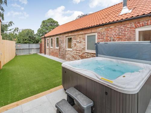 Driffield House | Cattle Crush Cottage - Uk35988