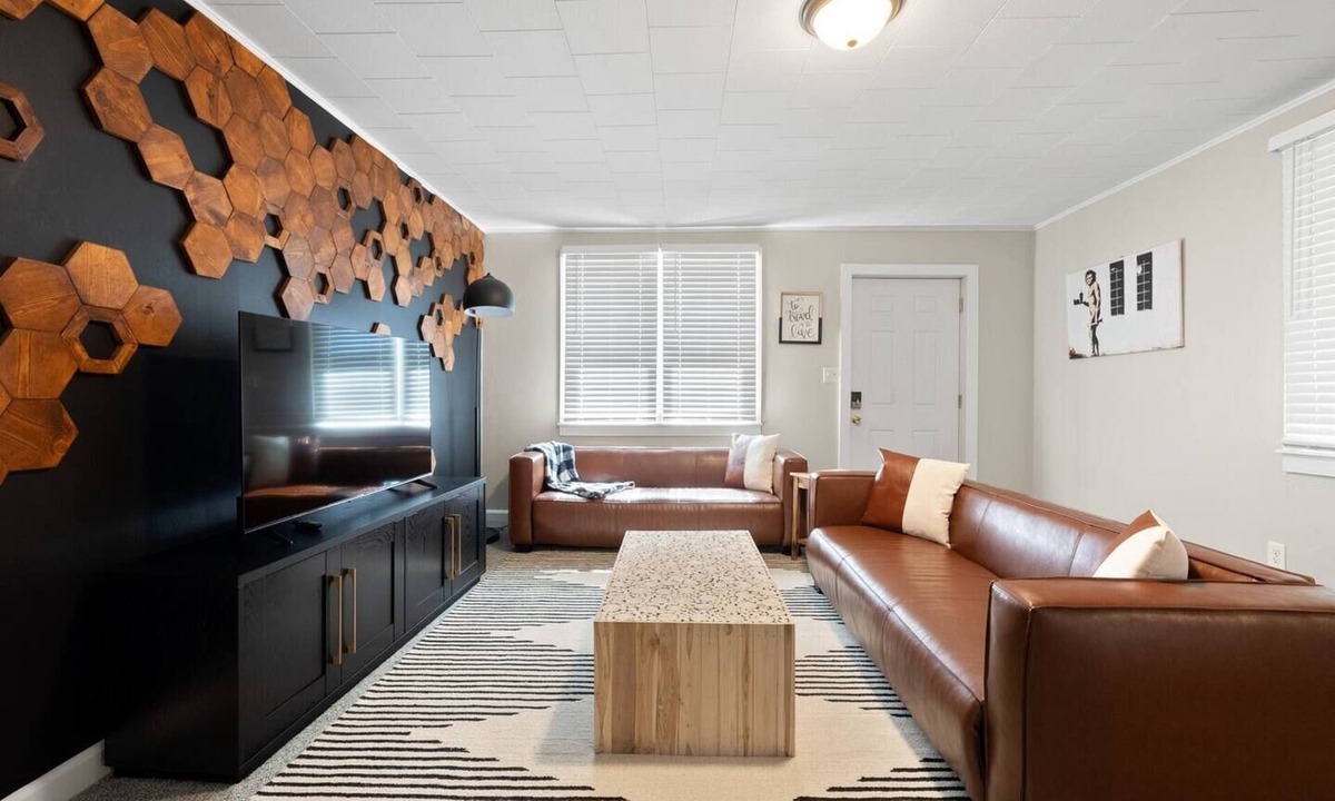 Cave City House | Cave City's Honeycomb Hideout