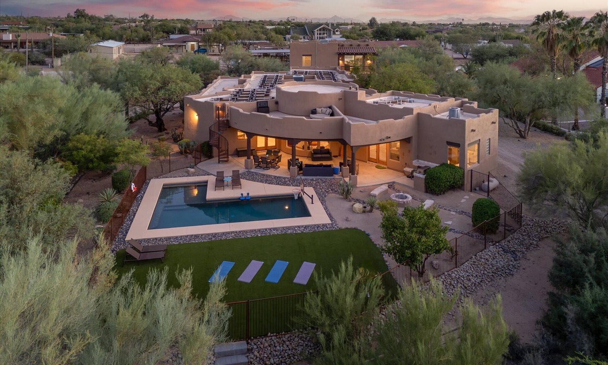 Pinnacle Peak House | Cave Creek Luxe 5BR w/Casita Pool & Views!
