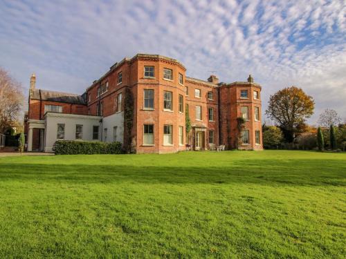 Caynham House | Caynham Court