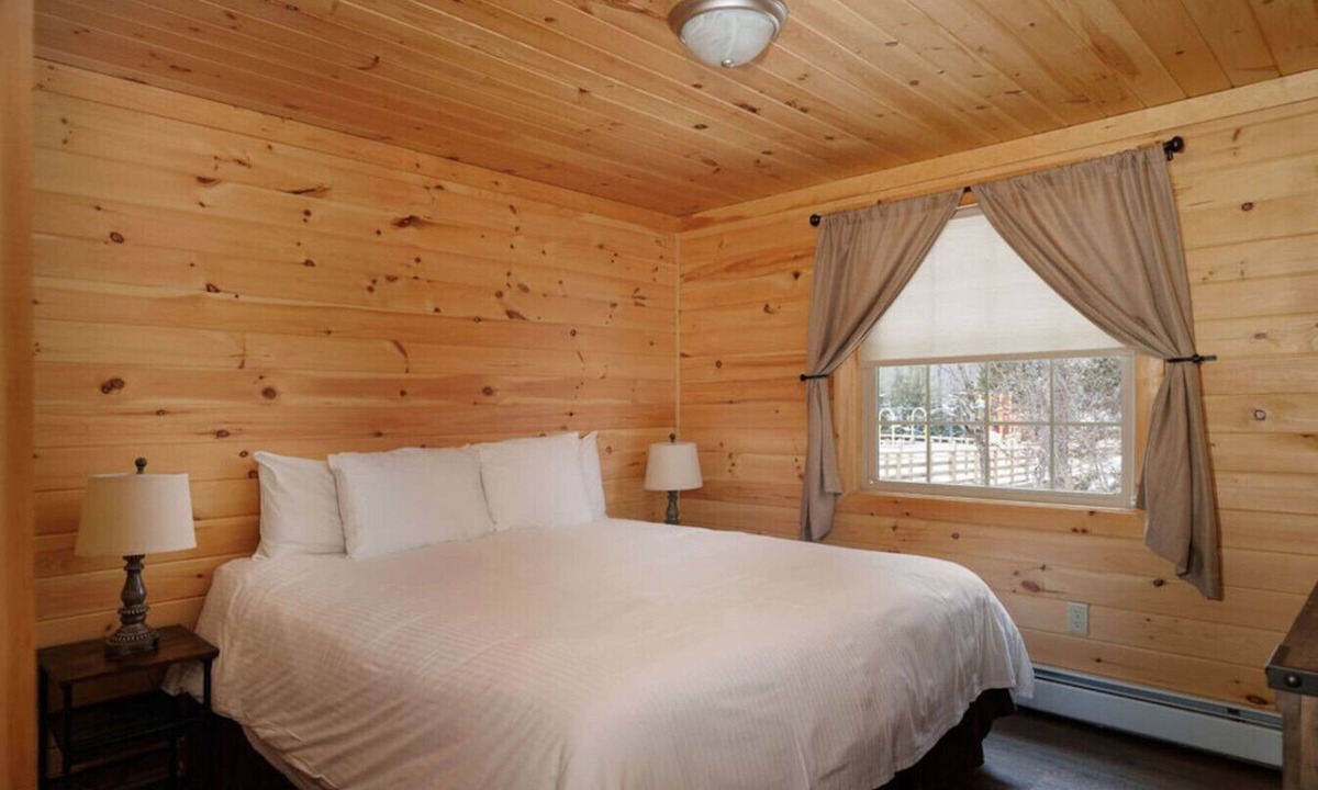Bethlehem Ski Chalet | Cedar #3- Comfortable, Cozy Suite