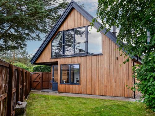 Aboyne House | Cedar Cottage