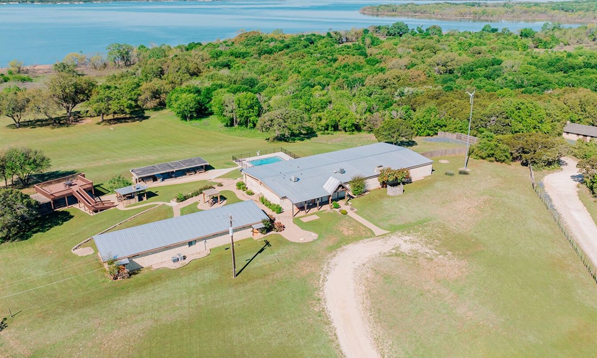 Whitney House | Cedar Creek Ranch on Lake Whitney