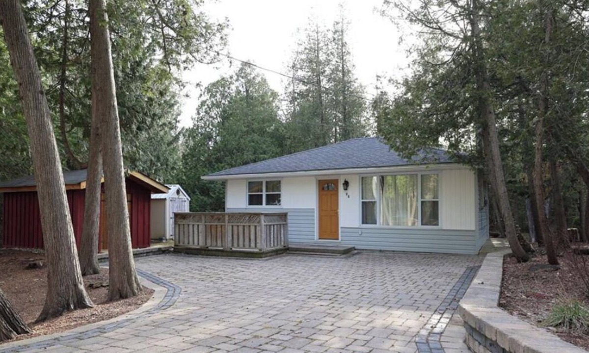 Sauble Beach Cottage | Cedar Creek Sauble Beach: Perfect for Families