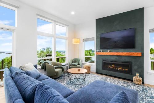 Blaine House | Cedar Hollow House