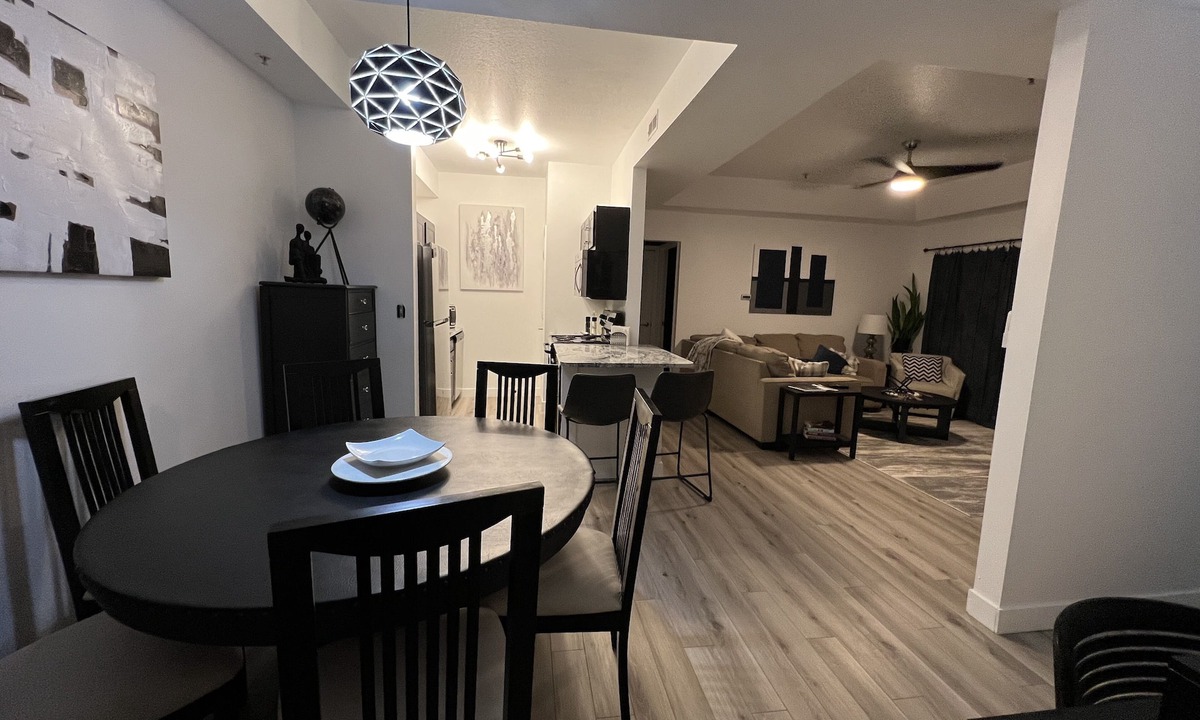 Columbia Condo | Cedar Lake Condo: Beautiful, completely renovated, 2 Bedroom, 2 Bath Condo