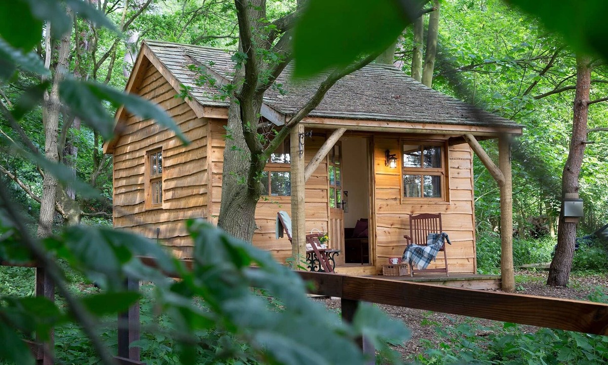 Bury St Edmunds Cabin | Cedar Lodge