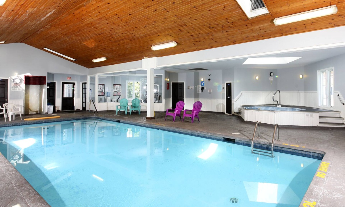 Goderich Hotel | Cedar Lodge Motel