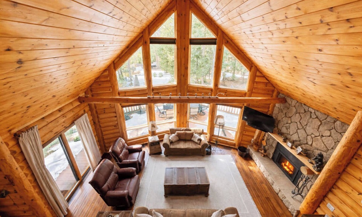 Fern Valley Cabin | Cedar Lodge | Sleeps 10 | Fireplace | Forest Views