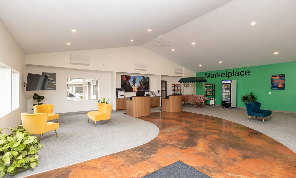 Trowbridge Park Hotel | Cedar Motor Inn