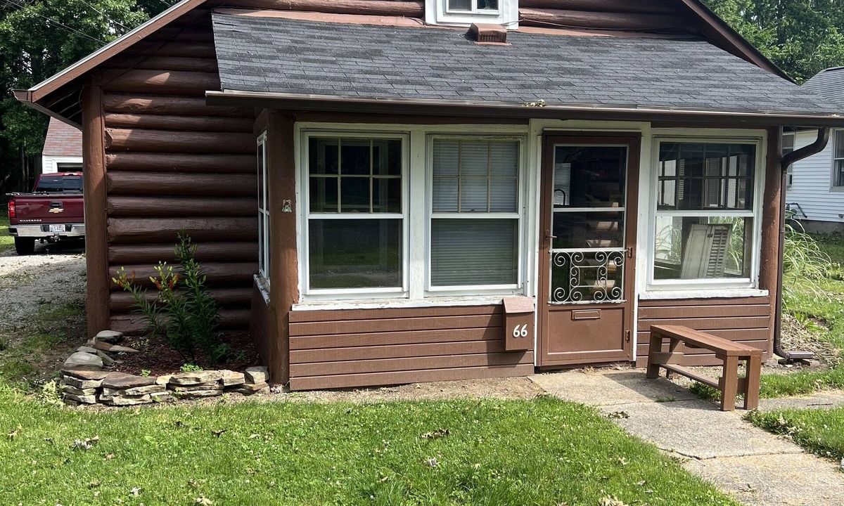 Norwalk Cabin | Cedar point/Kalahari Summit Raceway Getaway